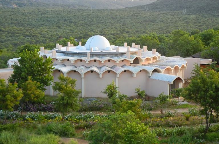 A Bell to Signal Group Sittings and Meals.